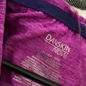 Danskin workout sweatshirt